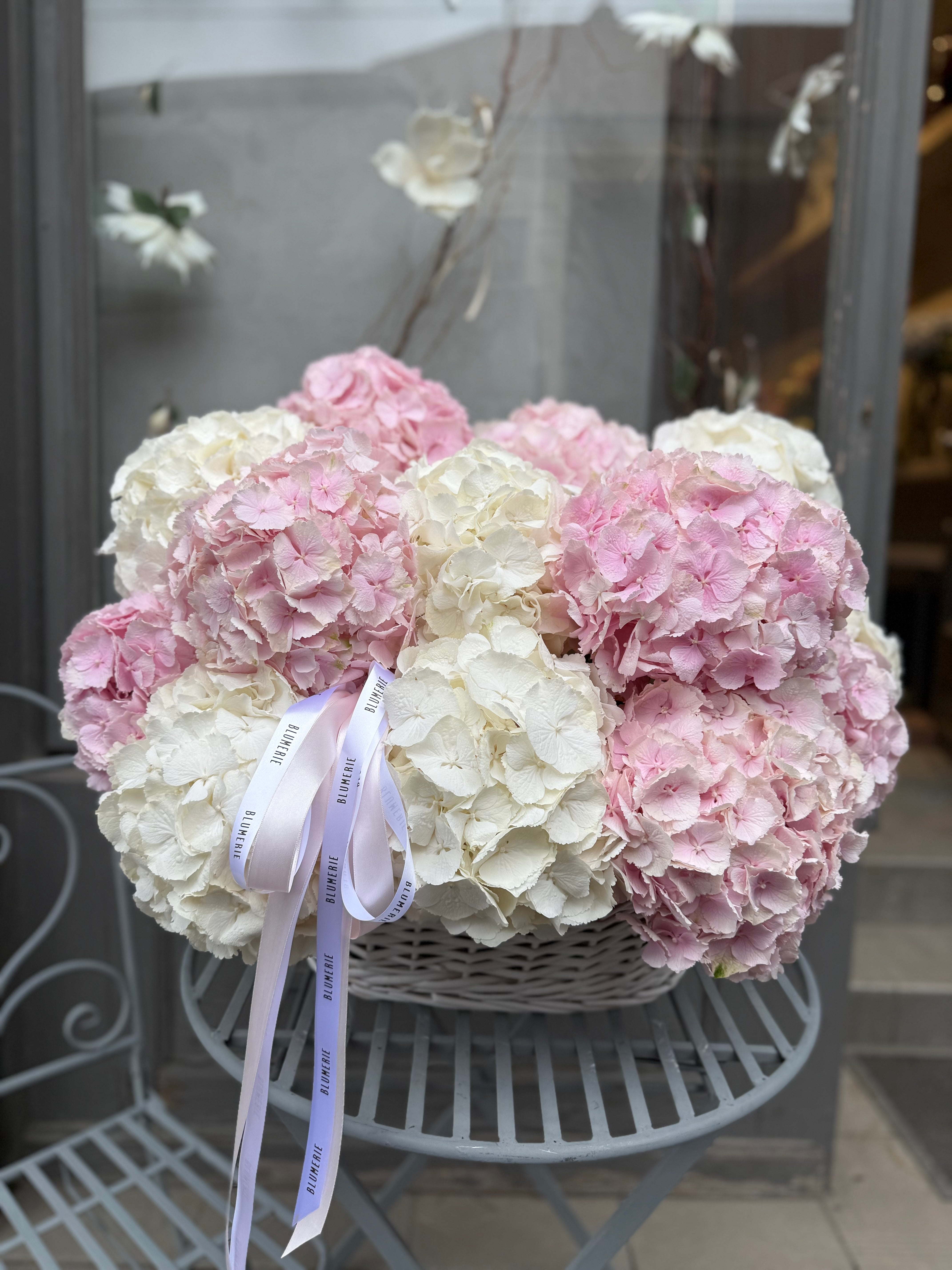 Petals cloud